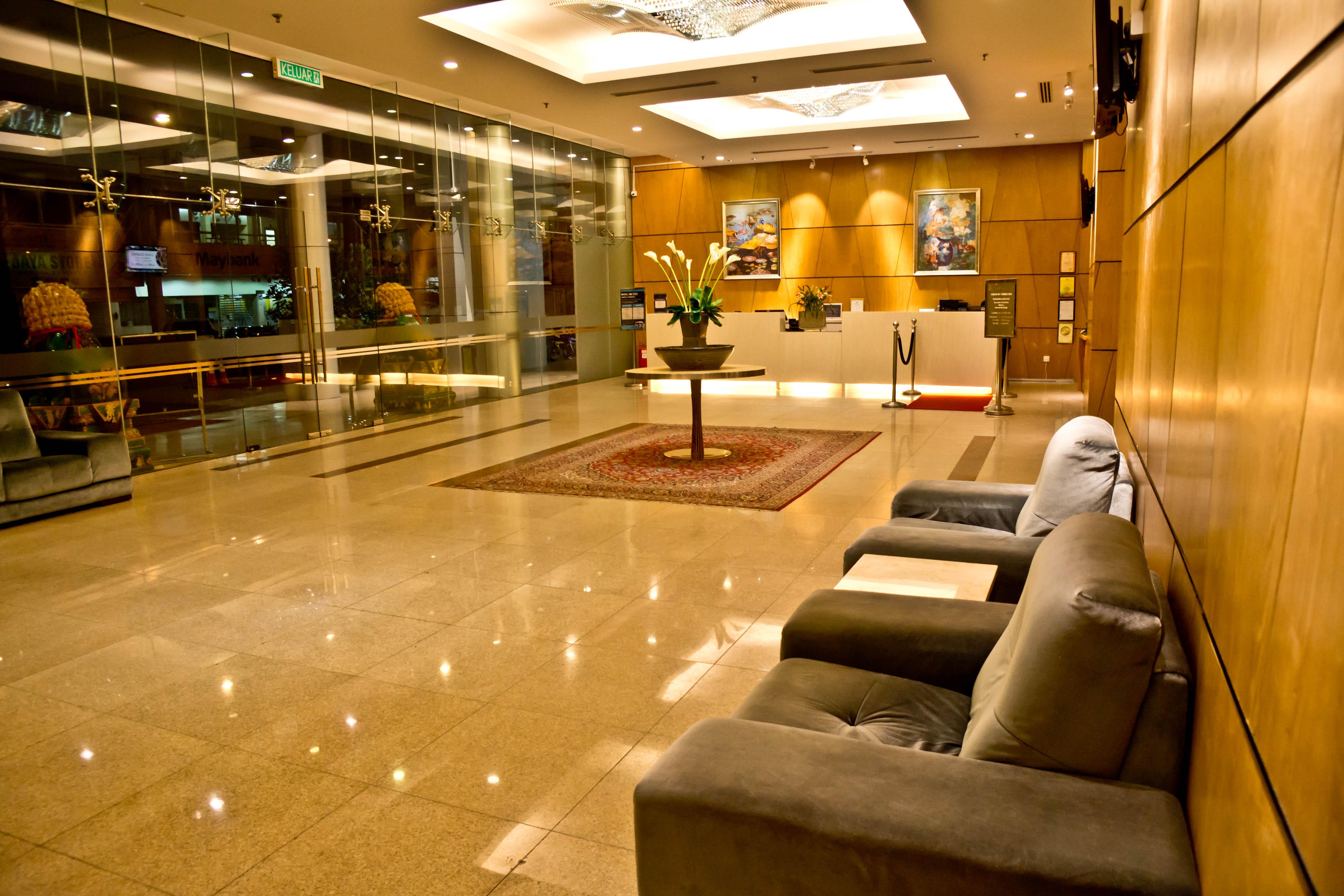 Pan Borneo Hotel Кота-Кинабалу Экстерьер фото