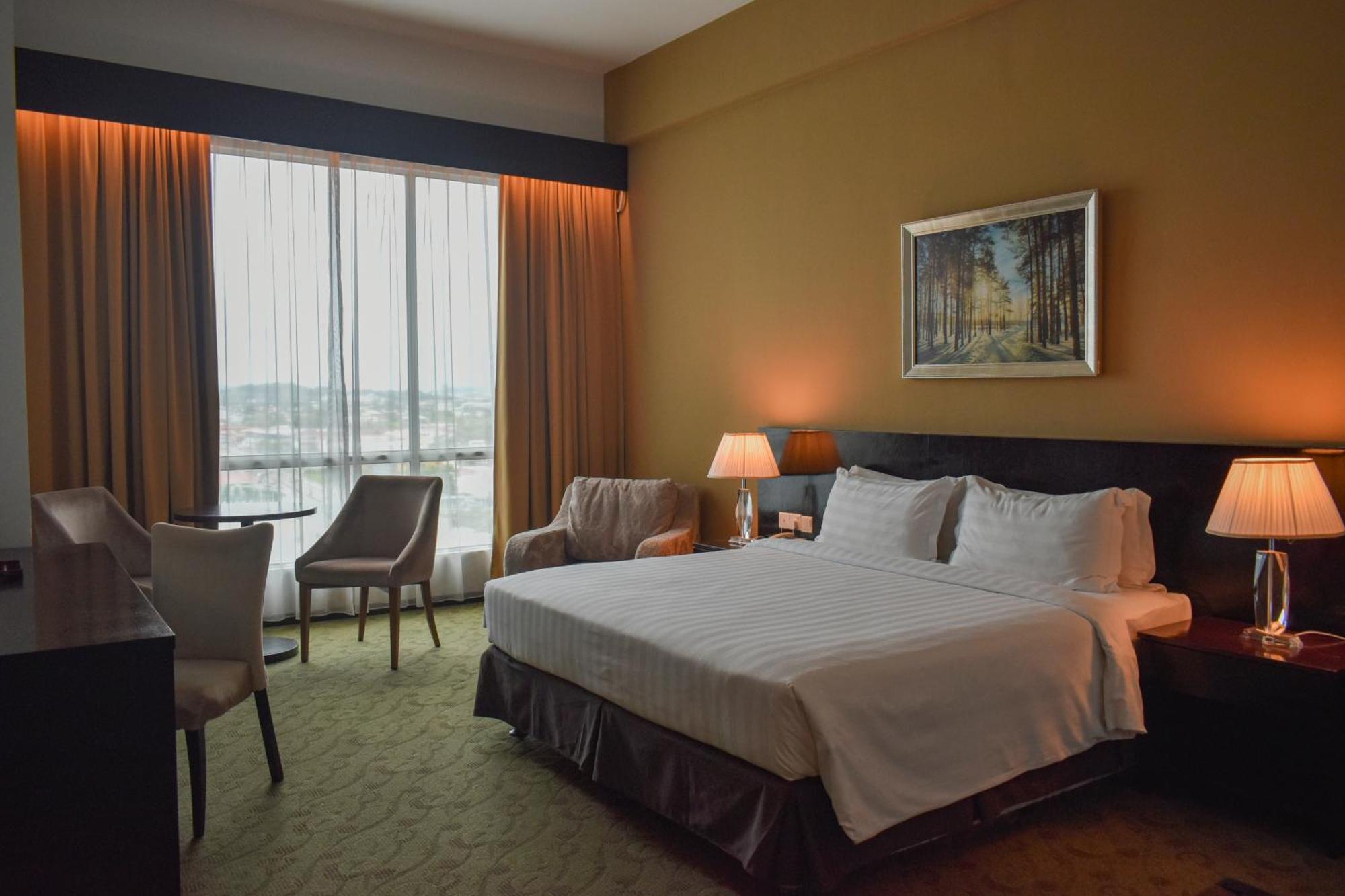 Pan Borneo Hotel Кота-Кинабалу Номер фото